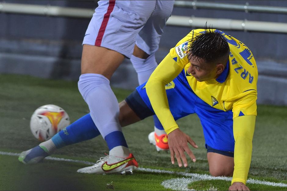 El Barcelona no pudo anotar ante el Cádiz y completa su tercer partido sin ganar. (Foto: AFP)