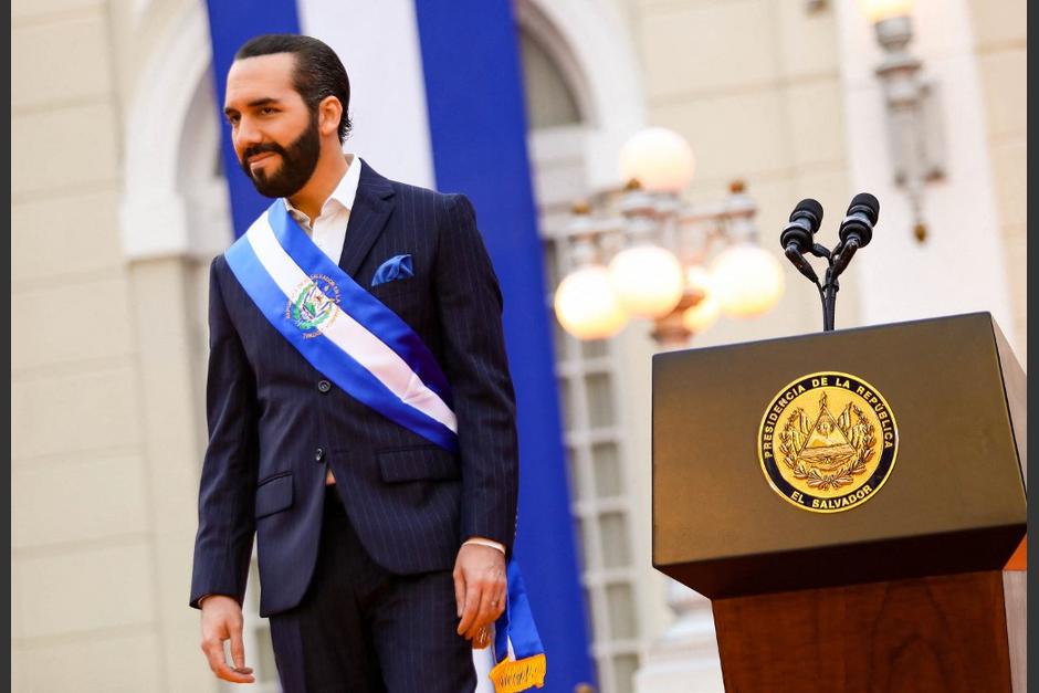 El presidente de El Salvador, Nayib Bukele, resalta la cantidad de usuarios de la billetera oficial de bitc&oacute;in "Chivo Wallet". (Foto: AFP)