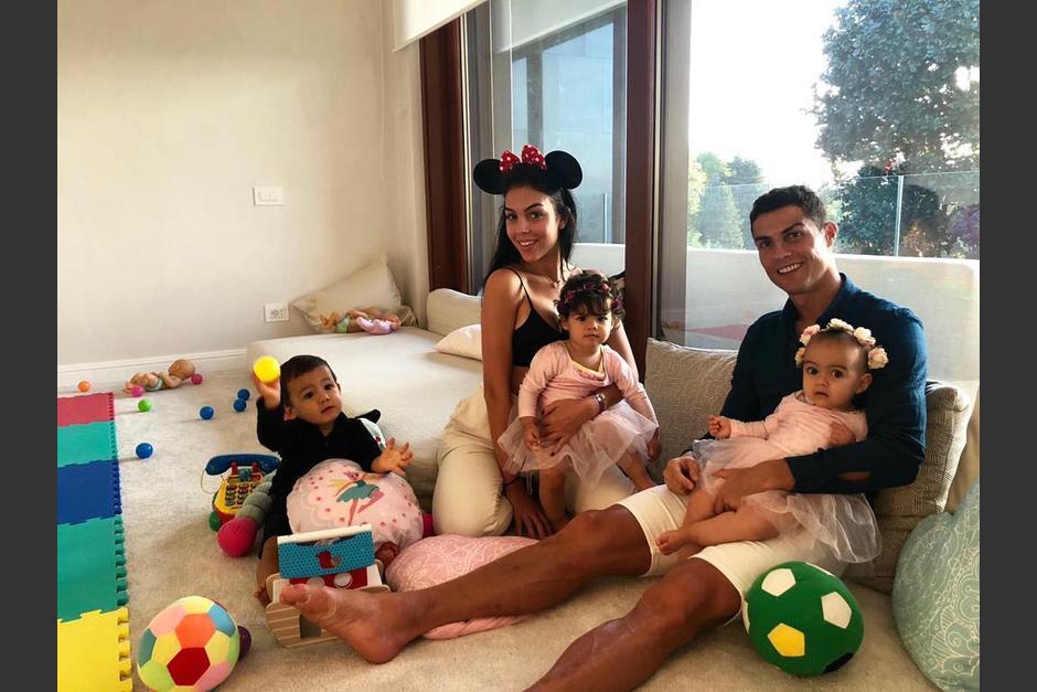 Cristiano Ronaldo debe estar ausente en varias ocasiones por lo que Georgina Rodr&iacute;guez se encarga de la educaci&oacute;n y formaci&oacute;n de los peque&ntilde;os. (Foto: Quien)