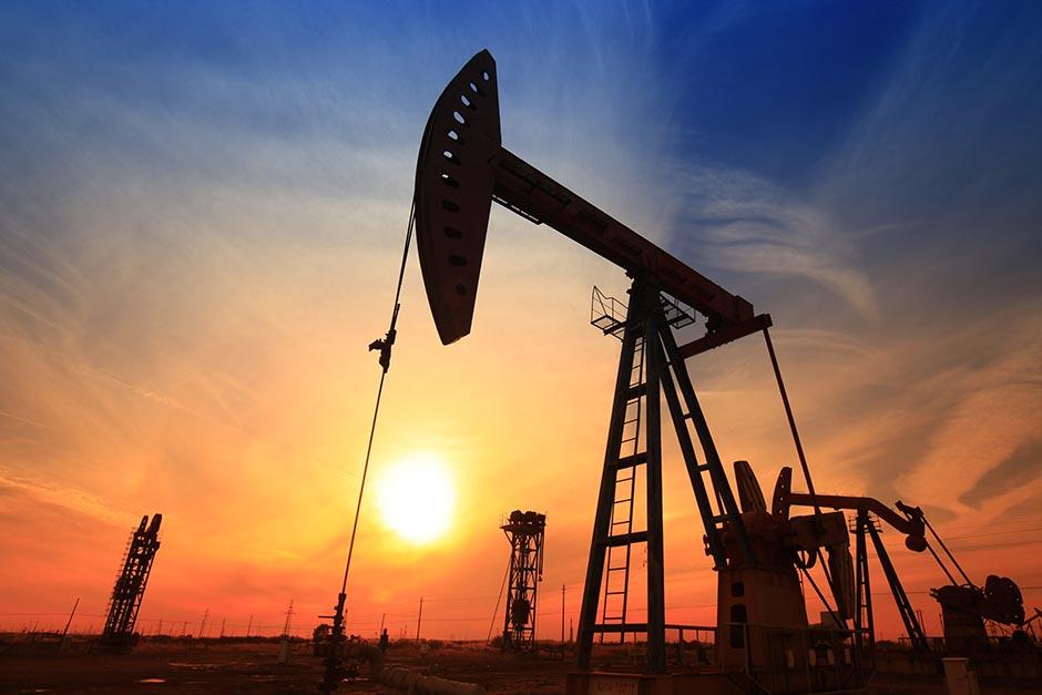 Los países ricos anunciaron que liberarán 120 millones de barriles de petróleo para bajar los precios de los combustibles a nivel mundial. (Foto: Shutterstock)