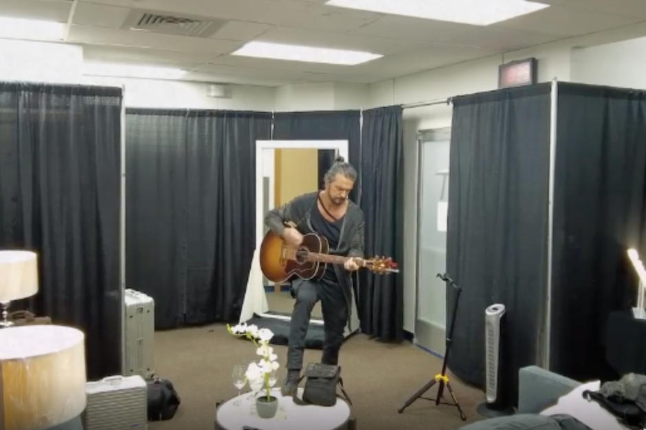 El guatemalteco mostr&oacute; que&acute;hace antes de un show. (Foto: Instagram)