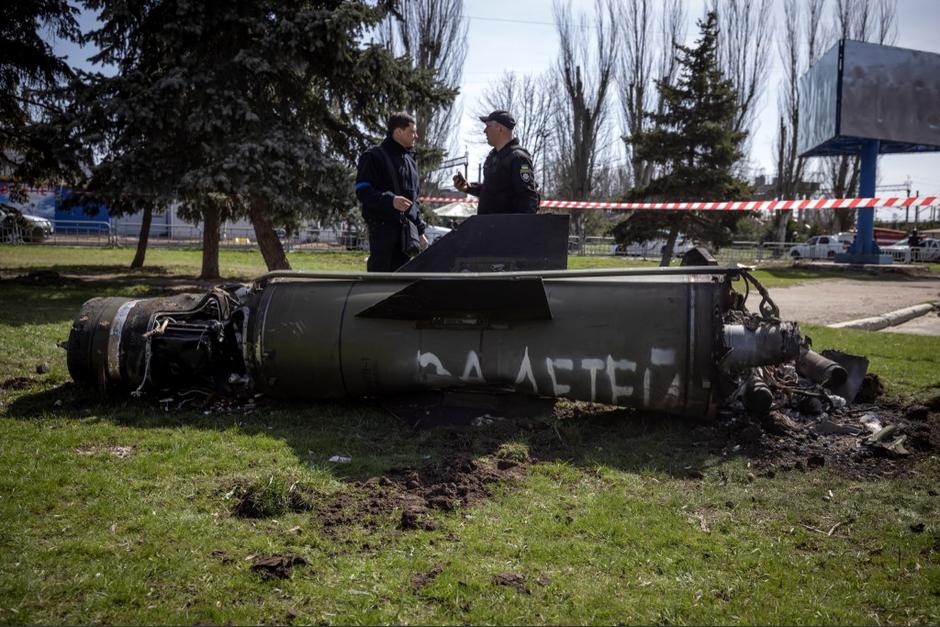 El misil provocó la muerte de al menos 50 personas en Kramatorsk. (Foto: AFP)