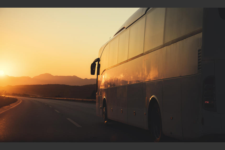 El piloto de bus estuvo a punto de arrollar a un motorista en Mazatenango. (Foto ilustrativa: Shutterstock)&nbsp;