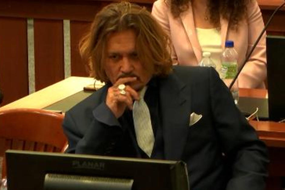 Depp ri&oacute; con el comentario de la abogada. (Foto. Cptura de pantalla)