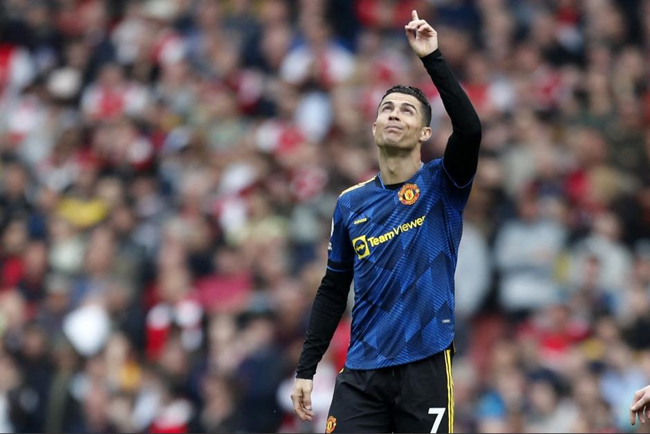 Cristiano Ronaldo envió dedicatoria al cielo luego de su gol ante el Arsenal. (Foto: AFP)