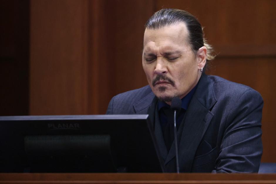 Johnny Depp tiene el papel principal en el juicio por difamación que lo enfrenta a su exesposa. (Foto: AFP)&nbsp;