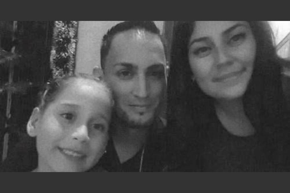 Una familia que se conduc&iacute;a en motocicleta muri&oacute; al accidentarse con un tr&aacute;iler en Santa B&aacute;rbara, Honduras. El veh&iacute;culo pesado viajaba desde Guatemala y una falla en el sistema de frenos de la moto habr&iacute;a provocado el percance vial. (Foto: Redes Sociales)