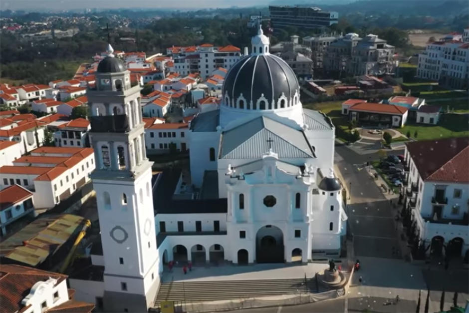 Iglesia Santa María Reina de la Familia abrirá sus puertas este 30 de abril con una Santa Misa que se realizará a las 18:00 horas. (Foto: Ciudad Cayalá)