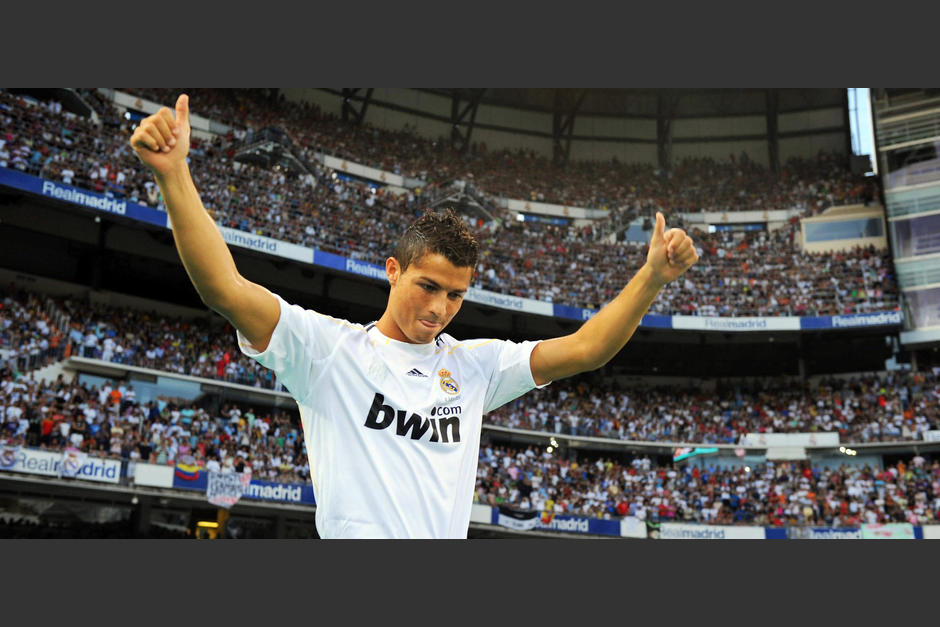 Durante el partido este s&aacute;bado la afici&oacute;n del Madrid ovacion&oacute; a CR7. (Foto: BITBOL)&nbsp;