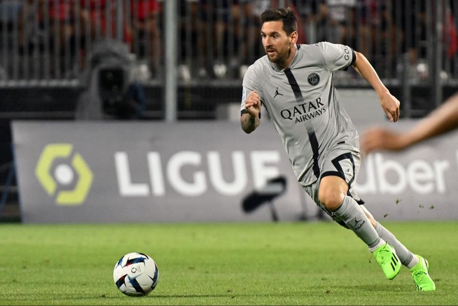 Messi arranc&oacute; la liga de Francia con un doblete y un gol espectacular.&nbsp; (Foto: AFP)
