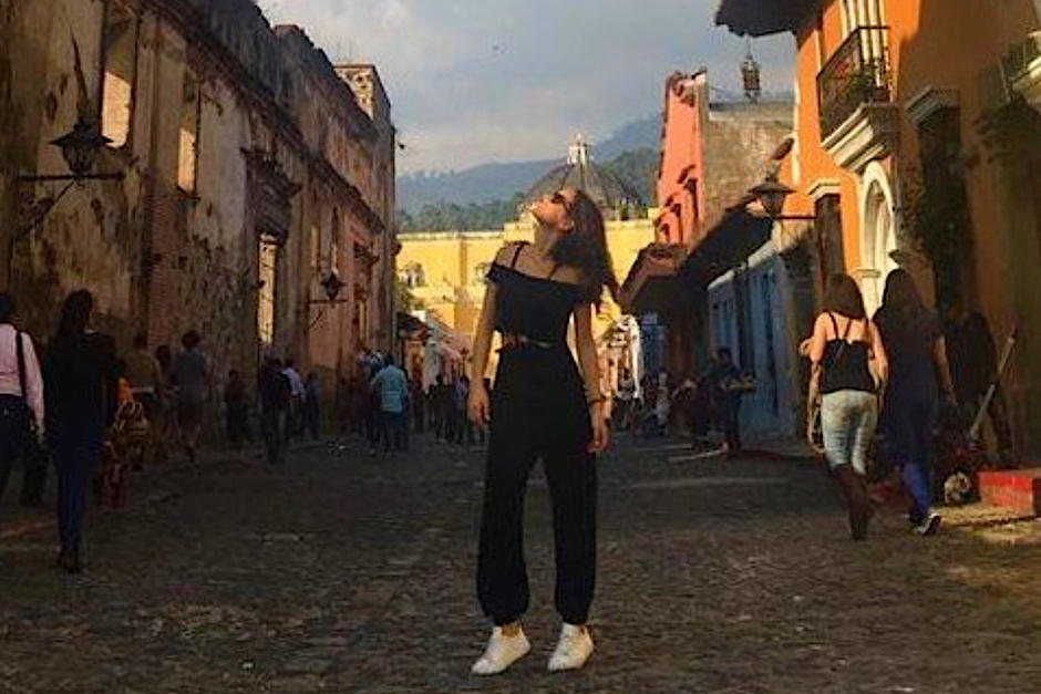 La actriz habló de Antigua Guatemala como uno de sus lugares favoritos. (Foto: Adria Arjona)