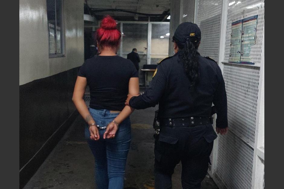 Por esta razón detuvieron a una joven de 22 años