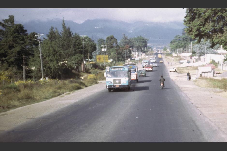 Fotografías del año 1960 de la carretera Interamericana, sobre la Roosvelt se viralizan en redes sociales. (Foto: Harrison Forman Collection)