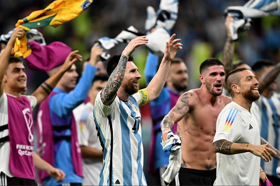 Argentina clasificó a cuartos de final tras derrota a Australia. (Foto: AFP)
