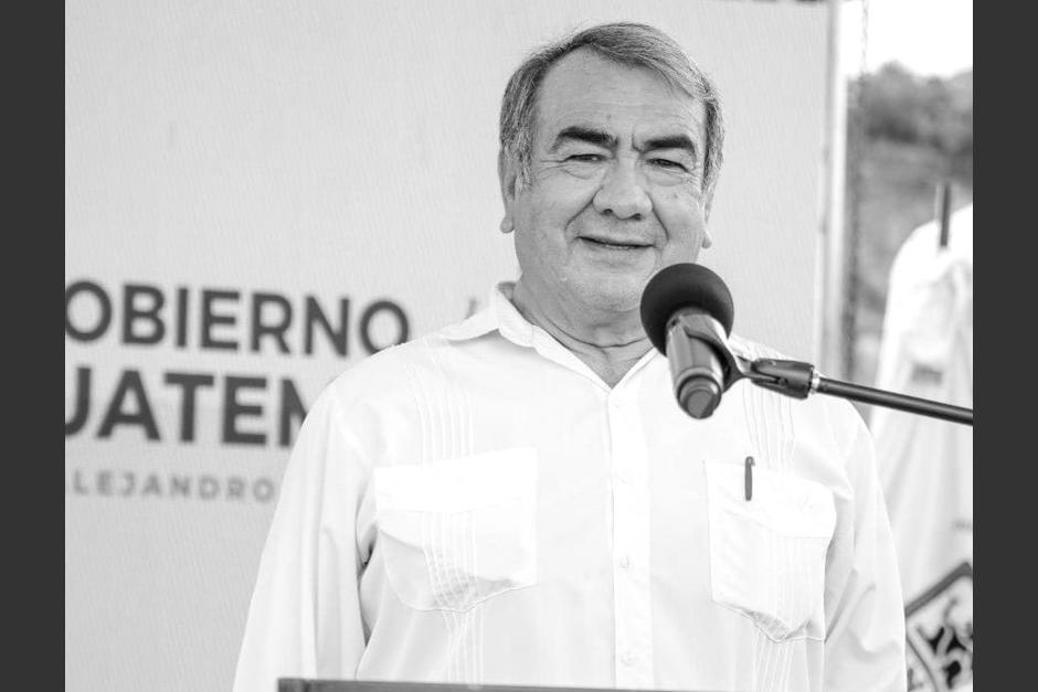 El locutor llevaba una carrera como la voz del Gobierno de Guatemala. (Foto: Facebook/Javier Maldonado)