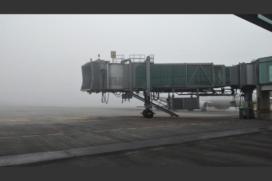 La neblina impide la visibilidad en la pista. (Foto: DGAC)&nbsp;