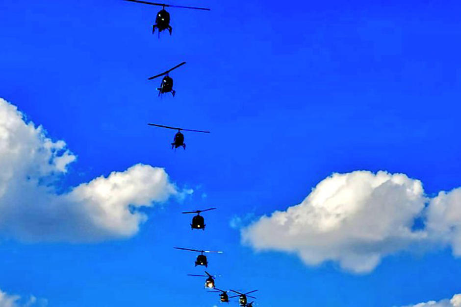 Este jueves 15 de diciembre se desarrollan actividades por el aniversario de la Fuerza A&eacute;rea Guatemalteca. (Foto: Ministerio de la Defensa)&nbsp;