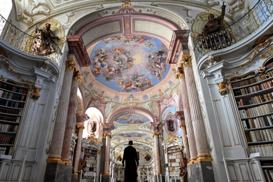 As&ccedil;i luce una de las bibliotecas m&aacute;s famosas. (Foto: AFP)
