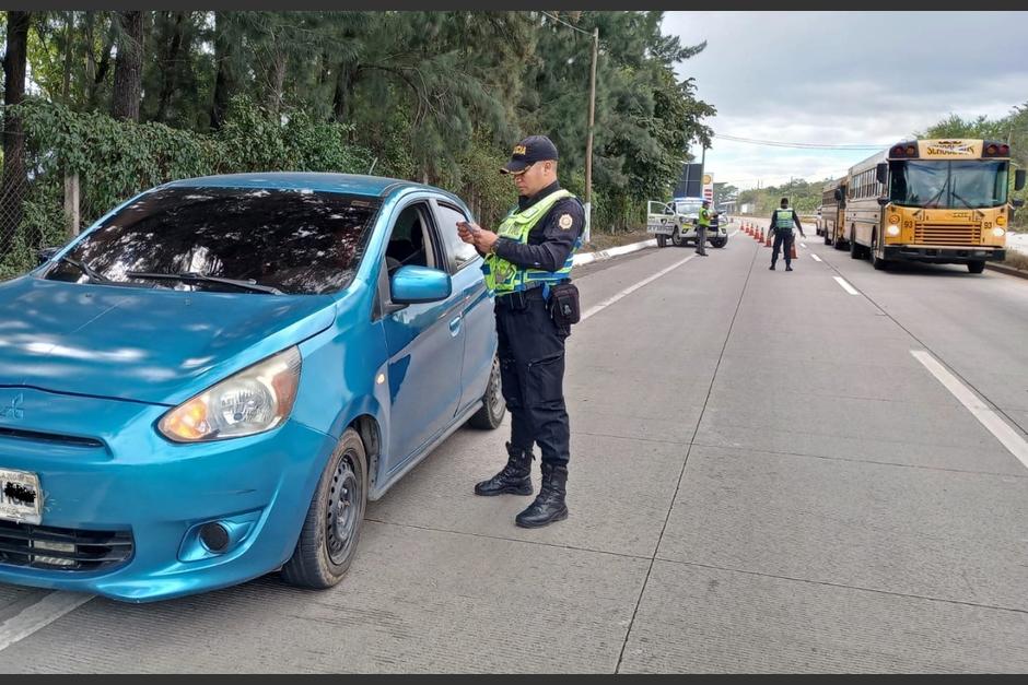 Las autoridades de Tr&aacute;nsito de la Polic&iacute;a Nacional Civil implementan estos operativos para garantizar la seguridad en carreteras. (Foto: Tr&aacute;nsito PNC)