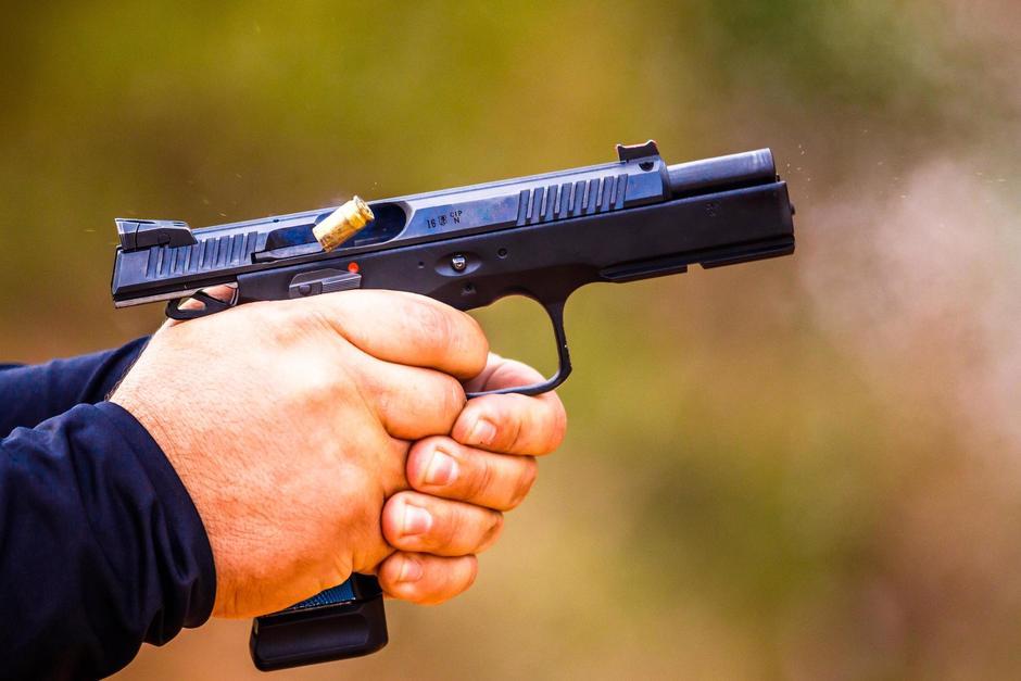 El conductor de un cami&oacute;n que transporta muebles muri&oacute; luego de sufrir un ataque armado en el Anillo Perif&eacute;rico. (Foto ilustrativa: Shutterstock)