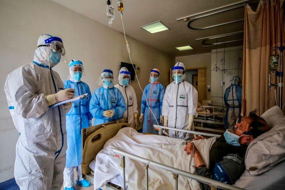 La Organización Mundial de la Salud (OMS) se reunió este viernes con dirigentes chinos para tratar la situación del covid-19. (Foto: AFP)
