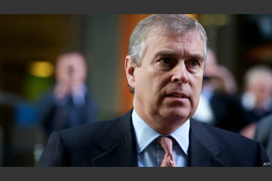 En un principio la corona brit&aacute;nica neg&oacute; las acusaciones de abuso sexual a menores contra el Pr&iacute;ncipe Andr&eacute;s. (Foto: AFP)