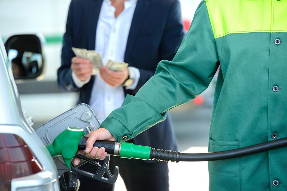 El precio de los combustibles aumentó casi Q1 a partir de este martes 4 de enero.&nbsp; (Foto ilustrativa: Shutterstock)