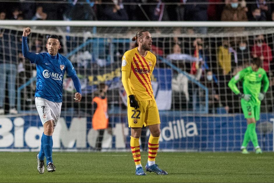 El Linares puso resistencia en el juego y logr&oacute; poner en aprietos a los dirigidos por Xavi Hern&aacute;ndez. (Foto: AFP)