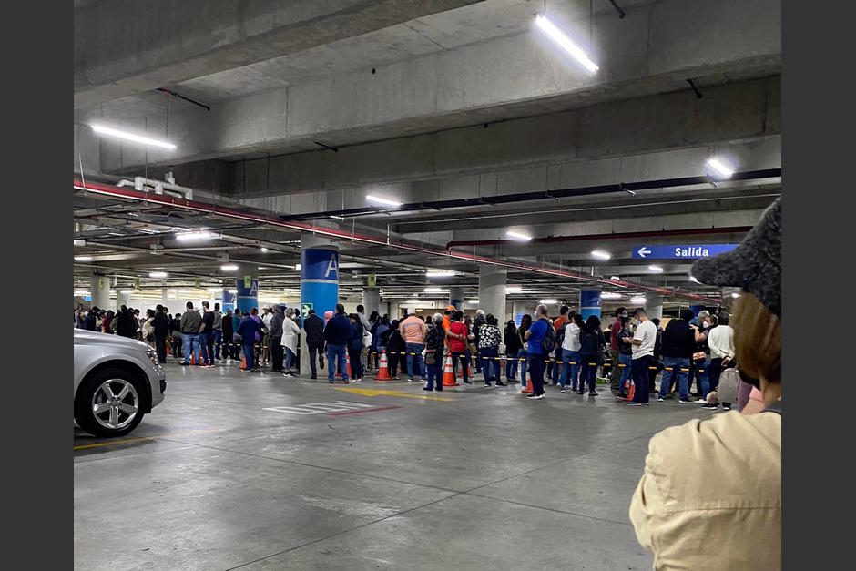 Usuarios reportan inconvenientes por fallas en el sistema de registro de vacunas. (Foto: Facebook/ Consegu&iacute; tu vacuna)