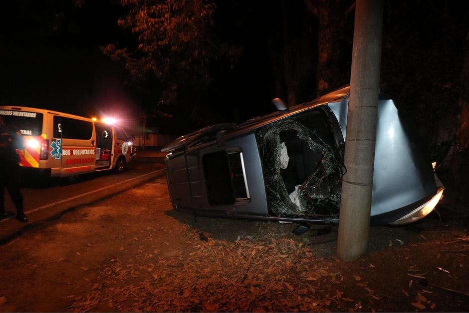 Varias personas murieron y otras resultaron heridas en varios accidentes de tr&aacute;nsito que se registraron la noche del s&aacute;bado y madrugada de domingo. (Foto: Bomberos Voluntarios)