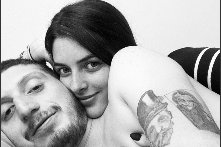 La prometida del actor quiso recordarlo con tinta en su piel. (Foto: Instagram)