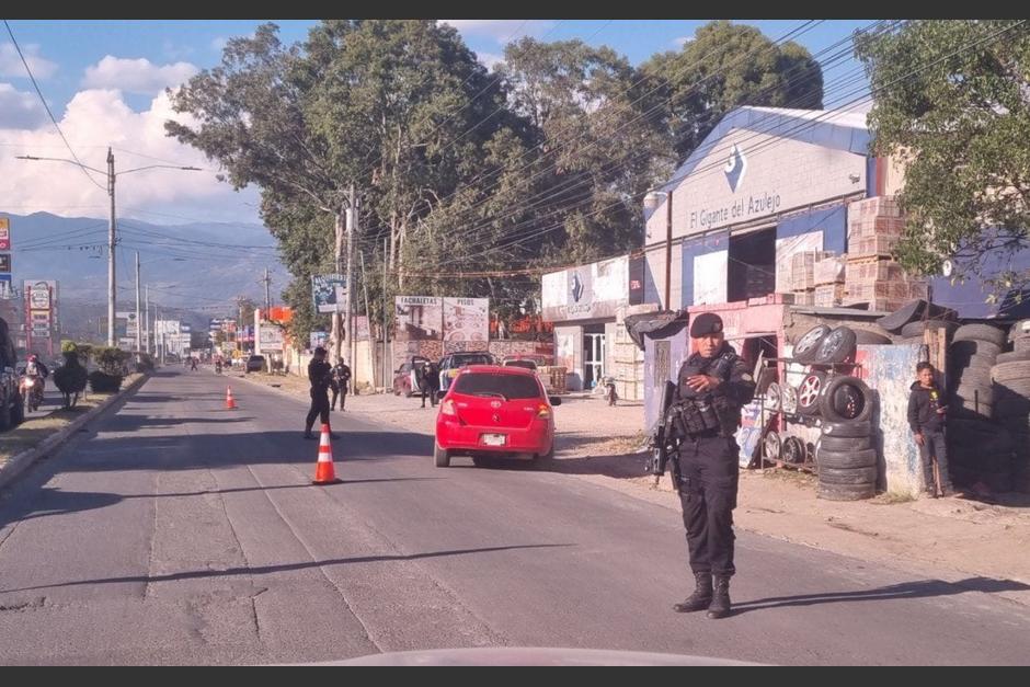 Durante un operativo, las autoridades capturaron a un hombre que tiene una orden de extradición hacia los Estados Unidos, en su contra. (Foto: PNC)