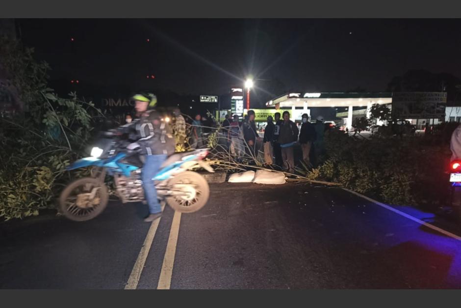 Las protestas se iniciaron a las 5:30 horas de este lunes 24 de enero. (Foto: Cortes&iacute;a/ElViajeroGT)