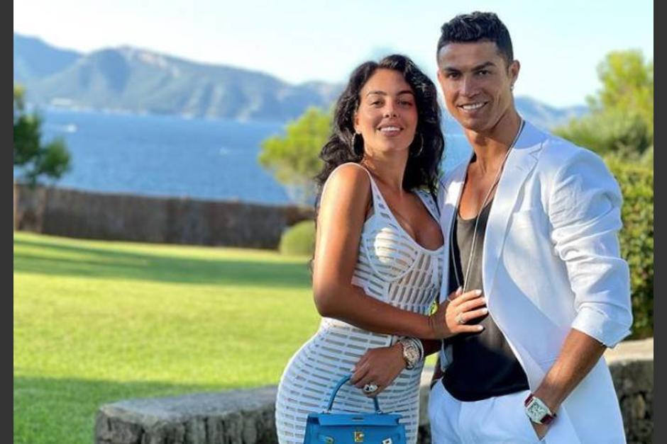 Cristiano Ronaldo junto a su novia Georgina Rodr&iacute;guez. (Foto: Instagram/Cristiano Ronaldo)