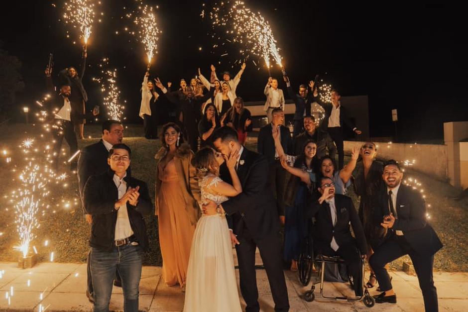 La celebraci&oacute;n de la boda religiosa culmin&oacute; con una espectacular fiesta. (Foto: Gaby Asturias)