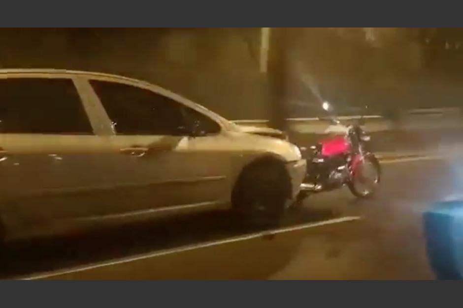 En redes sociales circulan videos del accidente y captura del responsable. (Foto: captura video)&nbsp;