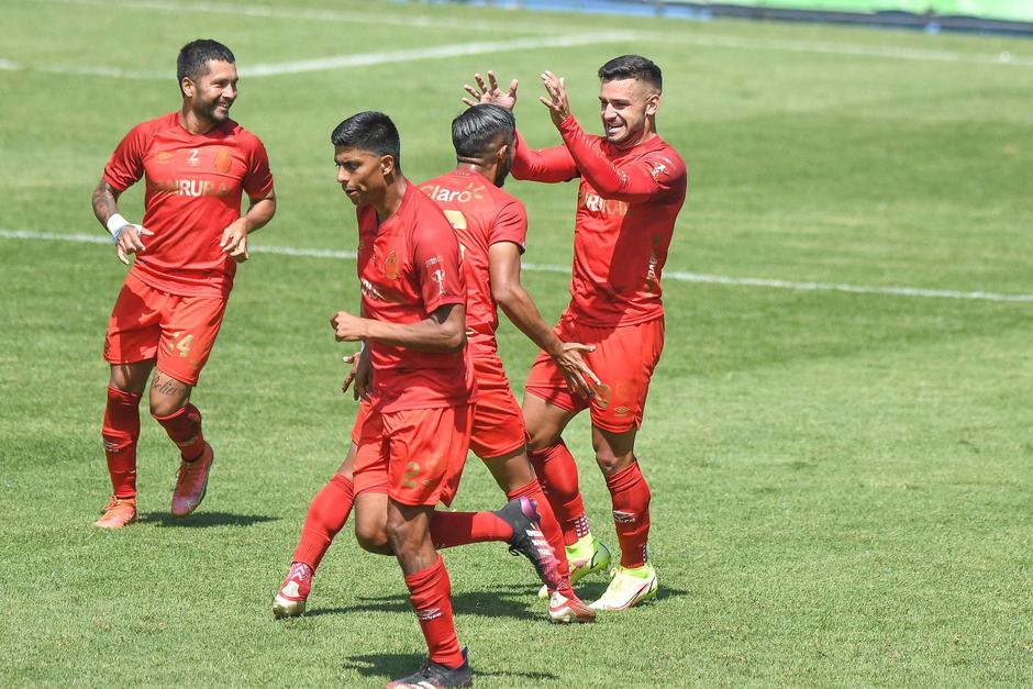 Mat&iacute;as Rotondi gui&oacute; a una victoria de Municipal sobre Comunicaciones nueve cl&aacute;sicos despu&eacute;s. (Foto: Segio Mu&ntilde;oz/Nuestro Diario)