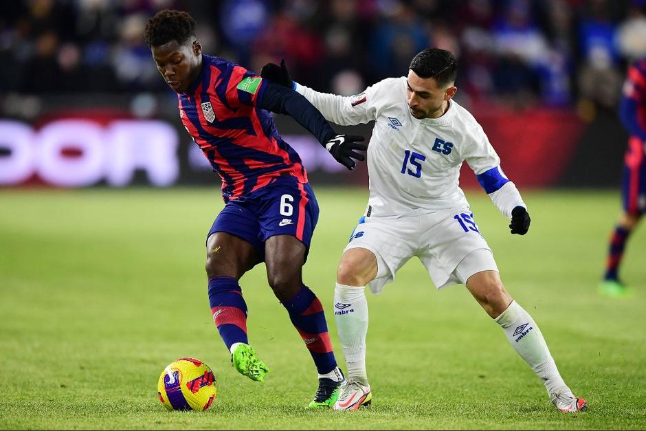 Los seleccionados de El Salvador no iban preparados para las inclemencias del tiempo que sufrieron en Estados Unidos el fin de semana. (Foto: AFP)