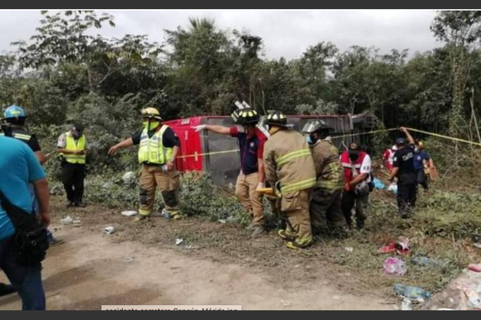 Muertos y heridos deja el accidente en la ruta Maya. (Foto: Twitter)