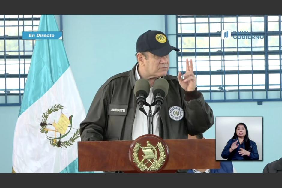 El presidente Alejandro Giammattei hizo un llamado para que niños que regresen a clases y sus padres estén vacunados contra el Covid-19. (Foto: Captura de video)