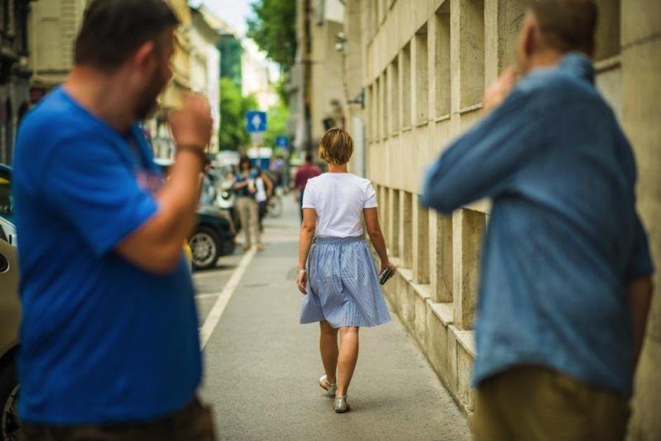 Mujer evidencia el acoso que sufre mientras camina en la vía pública. (Foto:&nbsp;&nbsp;Ilustrativa Shutterstock)