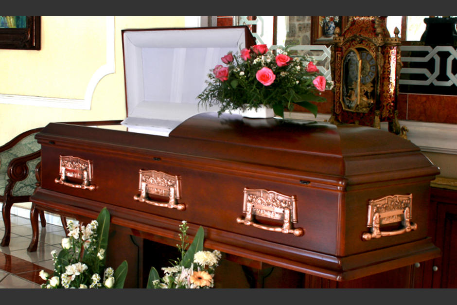 Una mujer que hab&iacute;a sido declarada como fallecida por covid-19 habr&iacute;a revivido minutos antes de que fuera sepultada en Alta Verapaz. (Foto ilustrativa: www.postposmo.com)