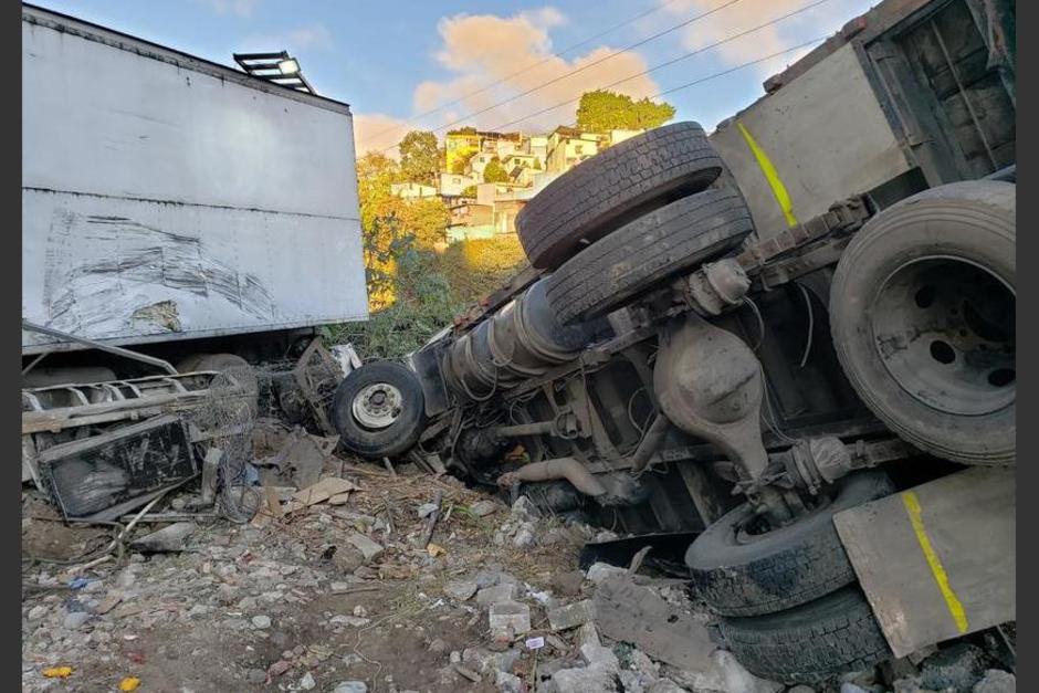 Son varios los incidentes viales que se han producido en el ingreso a Mixco. (Foto: Cindy Alonzo/Soy502)