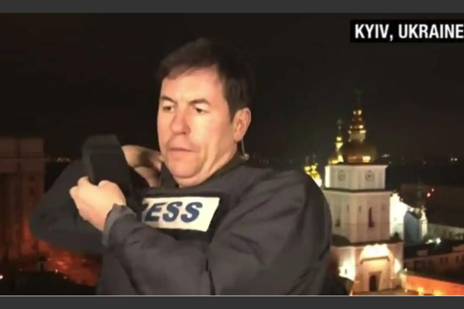 Mathew Chance captó en vivo las explosiones tras el ataque de Rusia a Ucrania. (Foto: Captura de pantalla Youtube CNN)