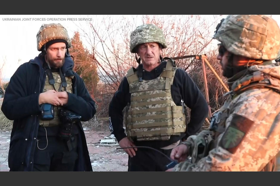 El actor estadounidense se encuentra en la zona de conflicto entre Rusia y Ucrania. (Foto: Prensa Ejército de Ucrania)