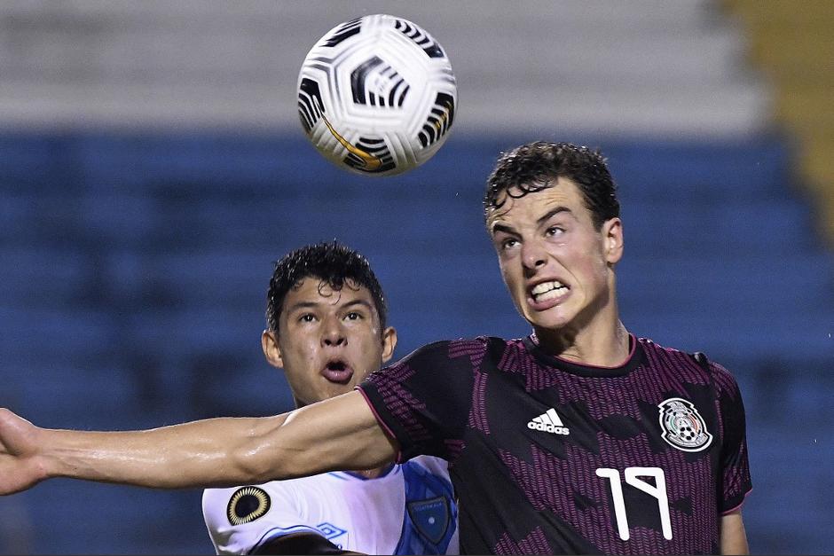 El cuadro mexicano se vio desbordado por la presión para ganar ante Guatemala. (Foto: AFP)