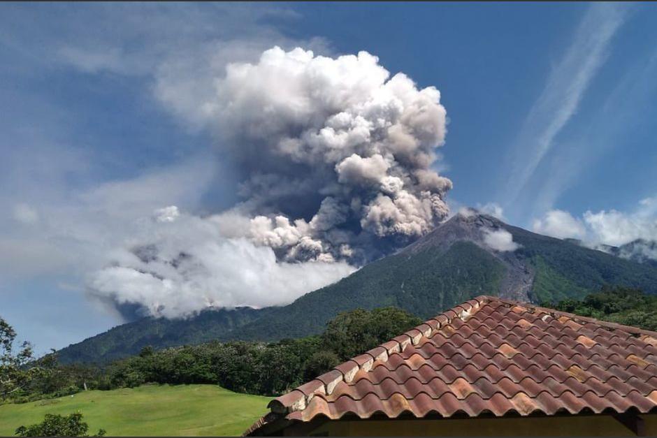 El volcán de Fuego incrementó actividad. (Foto: Conred)