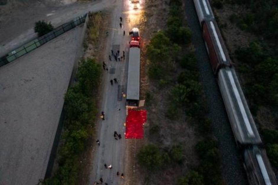 De los 53 fallecidos en un furgón en San Antonio, Texas, 22 eran guatemaltecos. (Foto: AFP)&nbsp;