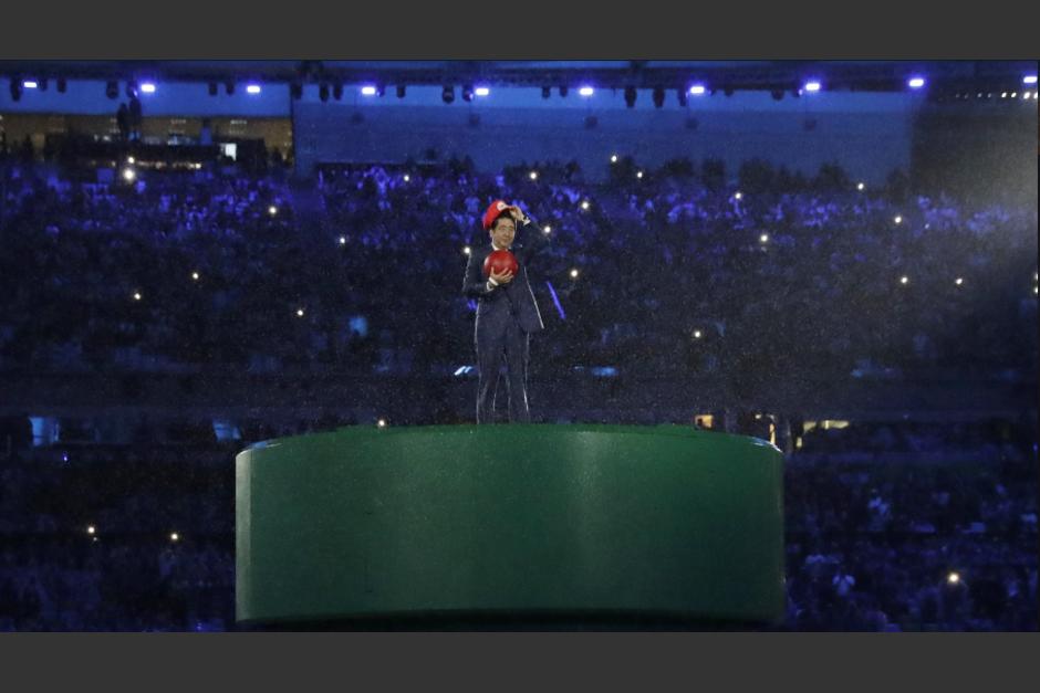 As&iacute; se le va a recordar a Shinzo Abe, como un s&uacute;per Mario, escribieron usuarios en las redes. (Foto: AFP)&nbsp;