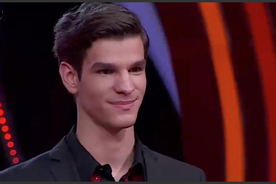 Nelson Carreras se prepara para interpretar "Te amo" este domingo. (Foto: La Academia)